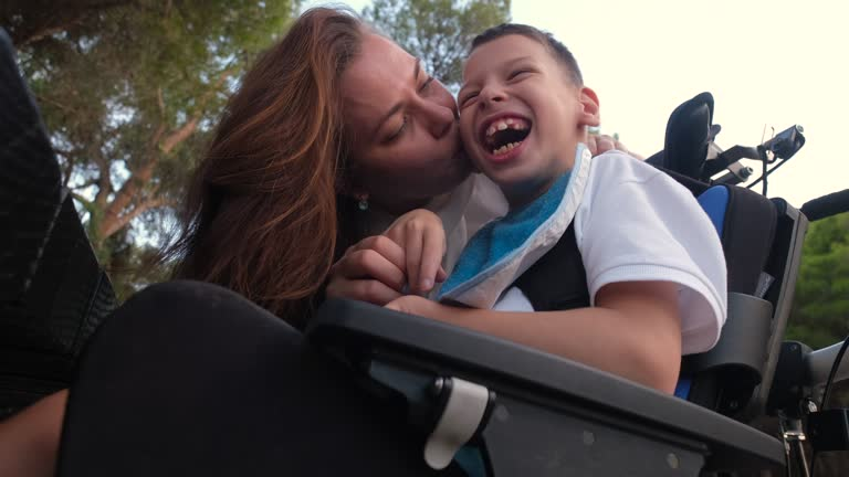 從無(wú)力到掌控：干細(xì)胞療法助力腦癱患者重獲肌肉控制能力