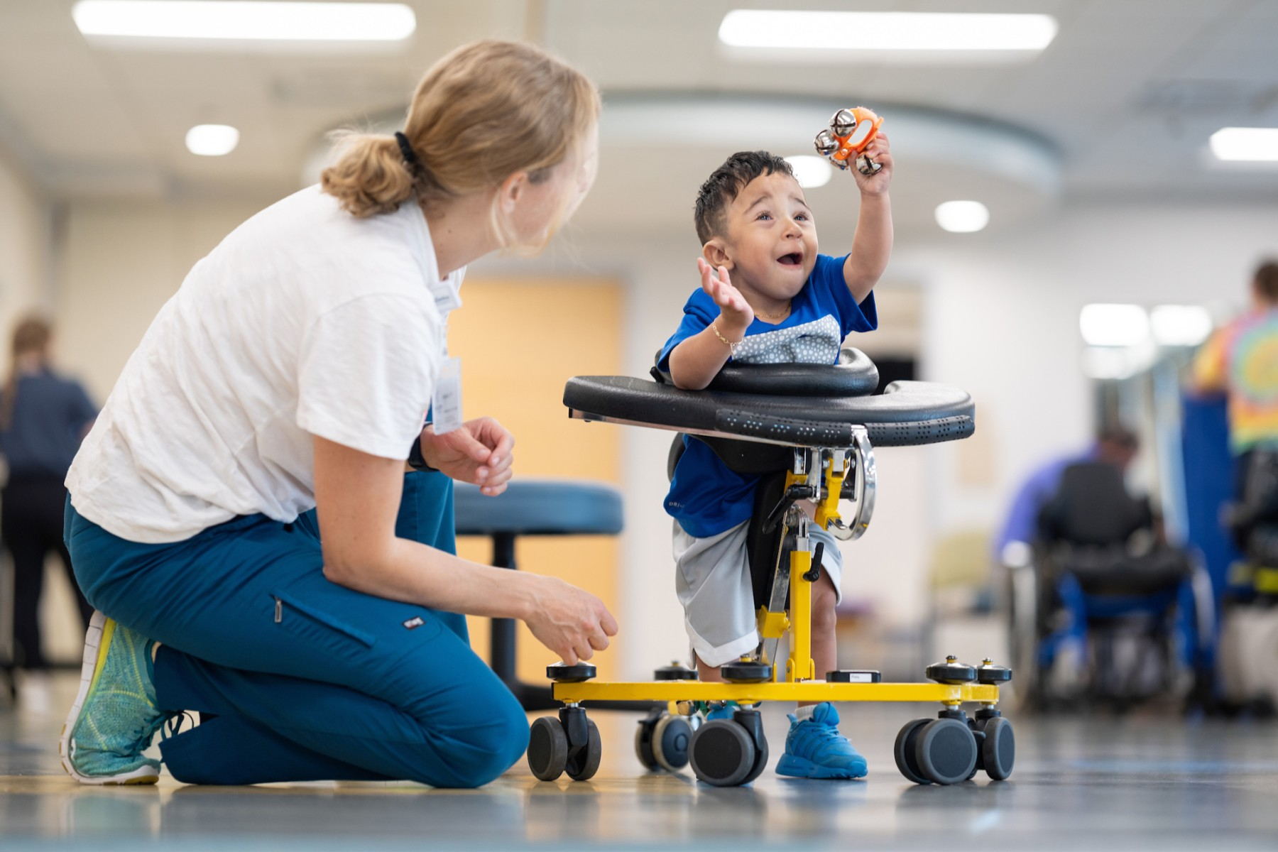 從嬰幼兒到成人：干細(xì)胞療法適用于哪些年齡段的腦癱患者？