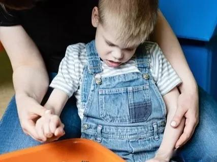 干細(xì)胞可以治療腦癱嗎?醫(yī)學(xué)前沿解讀 干細(xì)胞可以治療腦癱嗎?醫(yī)學(xué)前沿為您解讀